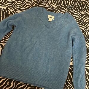 Cute cashmere sweater